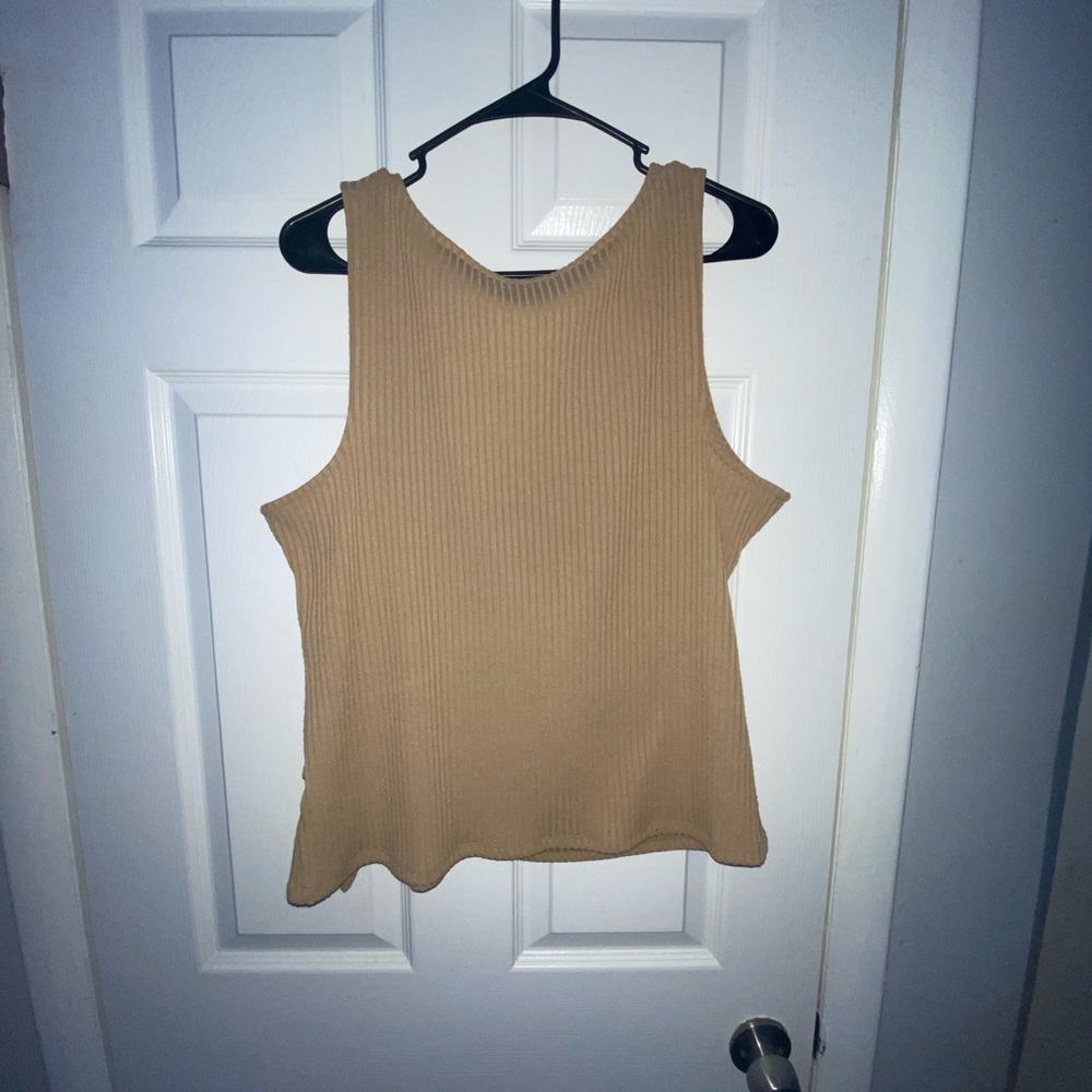 Express Top - Picture 2 of 5